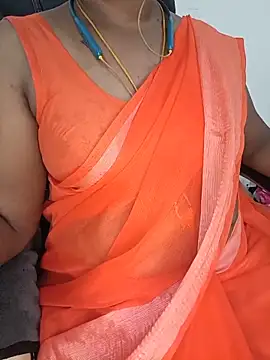 Snapshot of Tamil-hotwife chatting on June 2026 06:18:01 AM Tamil-hotwife online show from June 2026 06:18:01 AM