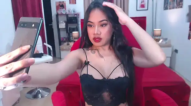 Snapshot of FrancineGarcia chatting on December 2024 10:09:02 PM FrancineGarcia online show from December 2024 10:09:02 PM