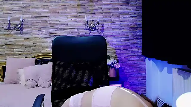 PlayfulElla online show from January 2025 09:41:01 AM