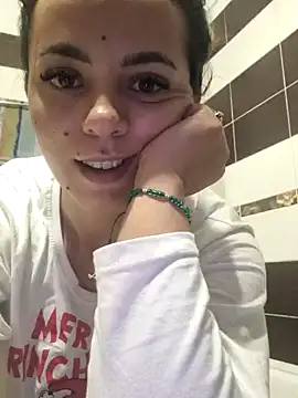 PlayfulElla online show from December 2025 03:08:02 PM