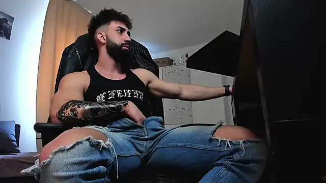 liamaesthetic online show from April 2026 07:45:01 AM