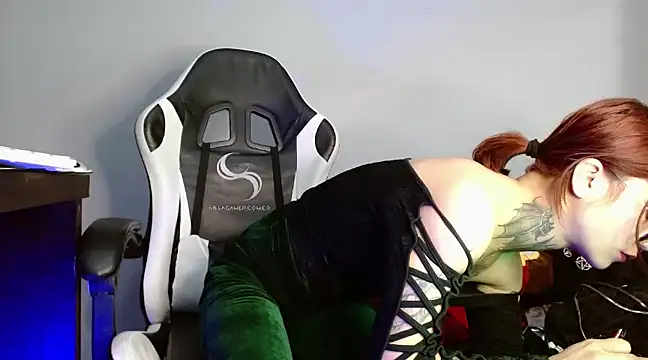 Ardat Lili69 online show from December 2024 03:52:01 PM