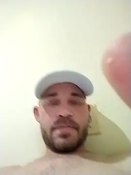 Snapshot of dottado05 chatting on November 2025 09:02:02 PM dottado05 online show from November 2025 09:02:02 PM