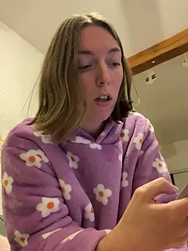 Snapshot of Daisy_Michto_Officiel chatting on January 2025 03:15:01 AM Daisy Michto Officiel online show from January 2025 03:15:01 AM