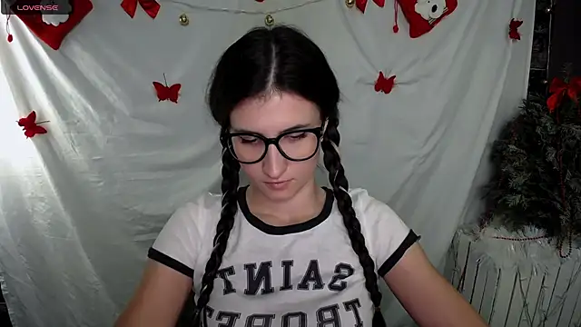 Snapshot of MaryEm976 chatting on January 2025 08:54:01 AM MaryEm976 online show from January 2025 08:54:01 AM