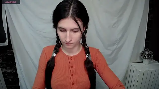 Snapshot of MaryEm976 chatting on January 2025 08:44:02 AM MaryEm976 online show from January 2025 08:44:02 AM