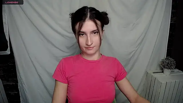 Snapshot of MaryEm976 chatting on January 2025 07:03:01 AM MaryEm976 online show from January 2025 07:03:01 AM