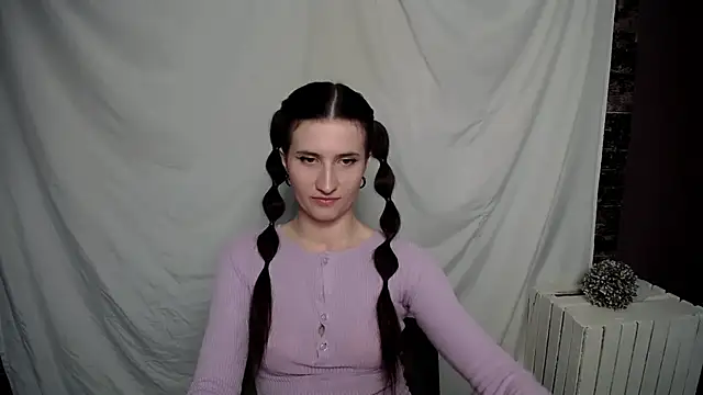 Snapshot of MaryEm976 chatting on February 2025 08:48:01 AM MaryEm976 online show from February 2025 08:48:01 AM