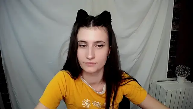 Snapshot of MaryEm976 chatting on February 2025 10:07:01 AM MaryEm976 online show from February 2025 10:07:01 AM