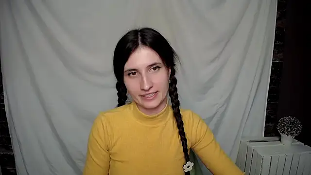 Snapshot of MaryEm976 chatting on February 2025 11:44:02 AM MaryEm976 online show from February 2025 11:44:02 AM