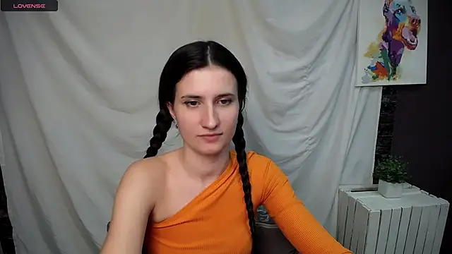 Snapshot of MaryEm976 chatting on February 2025 03:18:02 PM MaryEm976 online show from February 2025 03:18:02 PM