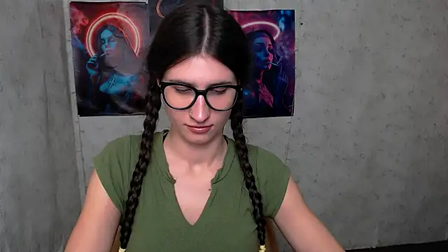 Snapshot of MaryEm976 chatting on October 2025 07:53:01 AM MaryEm976 online show from October 2025 07:53:01 AM