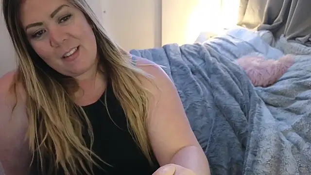 Snapshot of JESS_LOVES chatting on January 2025 05:00:01 AM JESS LOVES online show from January 2025 05:00:01 AM