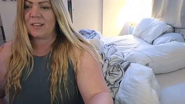 Snapshot of JESS_LOVES chatting on January 2025 05:10:02 AM JESS LOVES online show from January 2025 05:10:02 AM