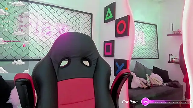 Snapshot of Atenea_Klett_ chatting on February 2025 01:21:01 PM Atenea Klett online show from February 2025 01:21:01 PM