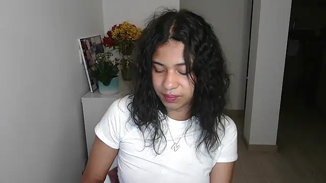 dark enchantress  online show from January 2025 01:23:01 AM