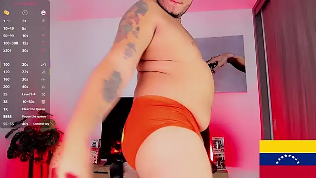 Snapshot of Thomas_chubbyxhot chatting on June 2026 03:44:01 AM Thomas chubbyxhot online show from June 2026 03:44:01 AM