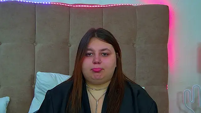 Snapshot of LillianKim chatting on September 2025 06:30:02 PM LillianKim online show from September 2025 06:30:02 PM