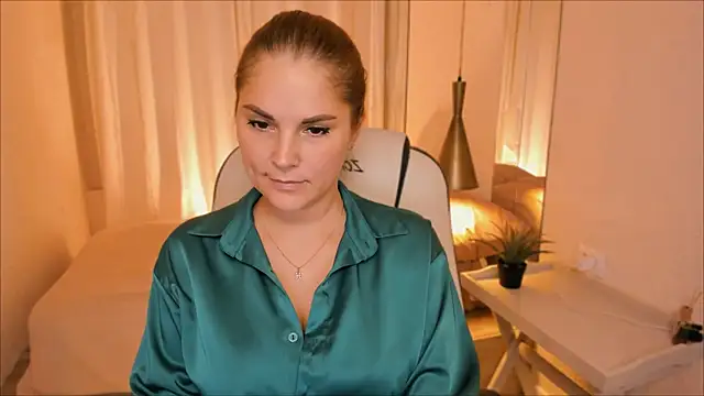 Ellis Foxy online show from December 2024 09:20:01 PM