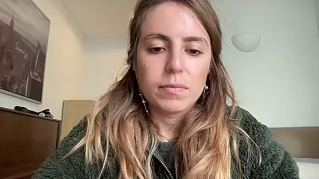 Mollyy998 online show from November 2025 12:16:01 PM