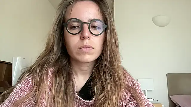 Snapshot of Mollyy998 chatting on April 2026 10:51:02 AM Mollyy998 online show from April 2026 10:51:02 AM