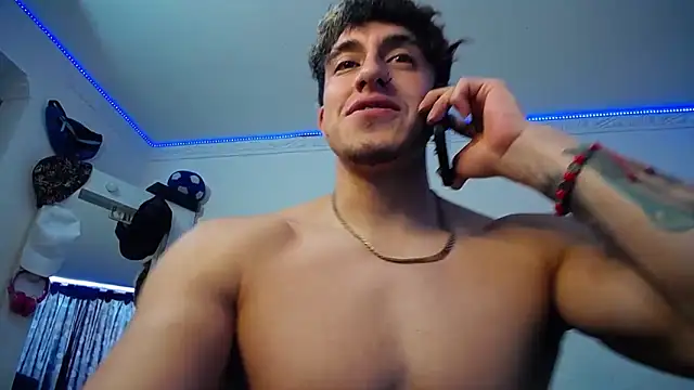 strongboy  online show from October 2025 06:49:02 PM