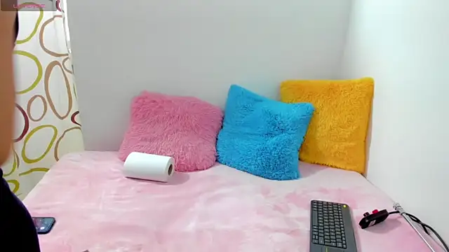 sweetnia online show from December 2024 01:54:02 PM