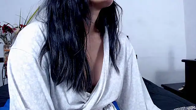 Snapshot of AikoTailor chatting on November 2025 11:10:02 AM AikoTailor online show from November 2025 11:10:02 AM