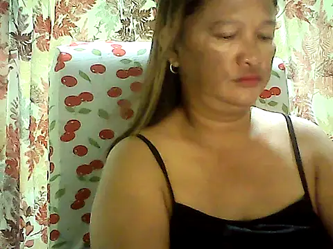 Snapshot of hott_scarlett chatting on March 2026 10:35:01 PM hott scarlett online show from March 2026 10:35:01 PM