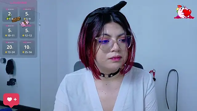 Catwhite  online show from March 2025 12:23:02 PM