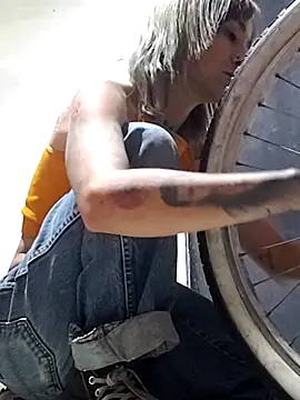 fablob23 online show from April 2026 02:51:01 AM