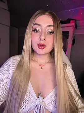 Snapshot of Sam_Thompsoon_ chatting on April 2026 02:44:01 AM Sam Thompsoon online show from April 2026 02:44:01 AM
