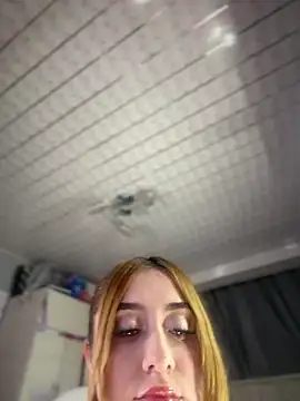 Snapshot of Sam_Thompsoon_ chatting on April 2026 02:47:01 AM Sam Thompsoon online show from April 2026 02:47:01 AM