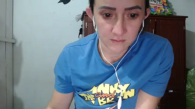 Snapshot of DeepAnal07 chatting on October 2025 09:17:04 AM DeepAnal07 online show from October 2025 09:17:04 AM