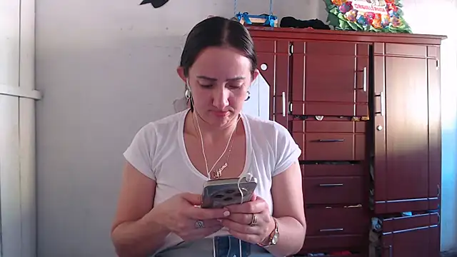 Snapshot of DeepAnal07 chatting on October 2025 09:22:01 PM DeepAnal07 online show from October 2025 09:22:01 PM