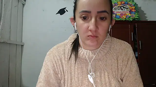 Snapshot of DeepAnal07 chatting on November 2025 04:06:02 AM DeepAnal07 online show from November 2025 04:06:02 AM