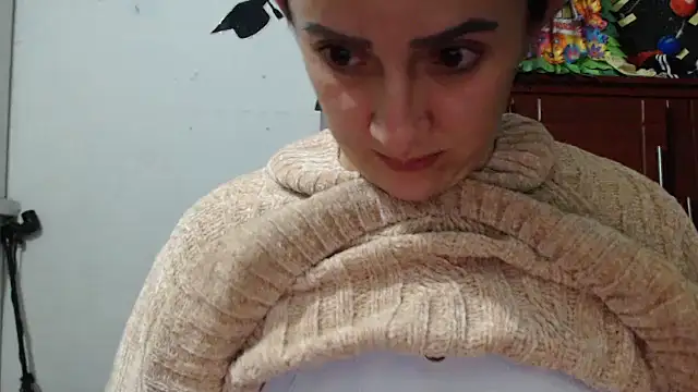 Snapshot of DeepAnal07 chatting on December 2025 03:45:02 AM DeepAnal07 online show from December 2025 03:45:02 AM