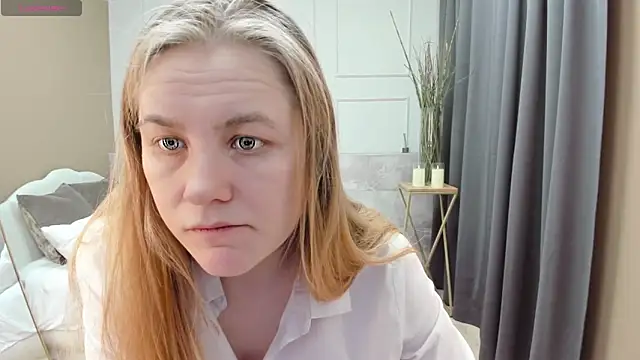 Snapshot of JadeSoft chatting on January 2025 08:59:02 PM JadeSoft online show from January 2025 08:59:02 PM