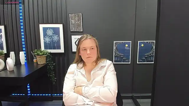 Snapshot of JadeSoft chatting on February 2025 05:24:01 PM JadeSoft online show from February 2025 05:24:01 PM