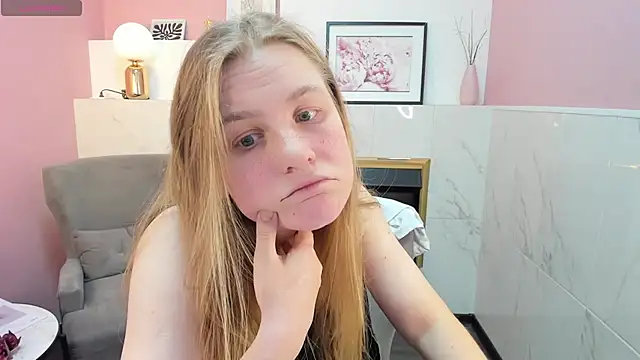 Snapshot of JadeSoft chatting on March 2025 11:58:02 PM JadeSoft online show from March 2025 11:58:02 PM