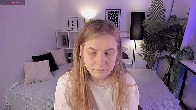 Snapshot of JadeSoft chatting on March 2025 08:46:02 PM JadeSoft online show from March 2025 08:46:02 PM