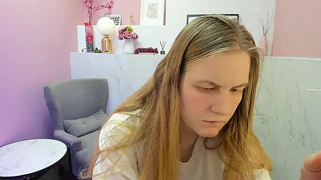 Snapshot of JadeSoft chatting on March 2025 12:23:02 AM JadeSoft online show from March 2025 12:23:02 AM