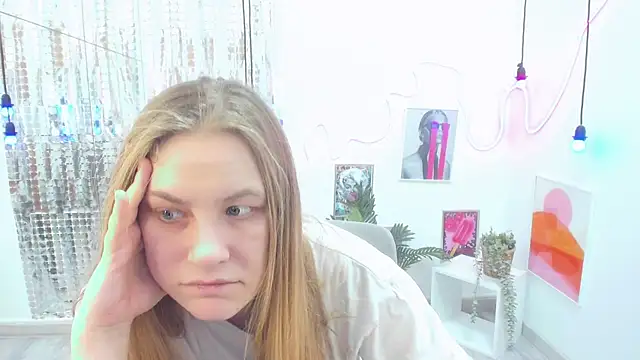 Snapshot of JadeSoft chatting on March 2025 08:29:02 PM JadeSoft online show from March 2025 08:29:02 PM