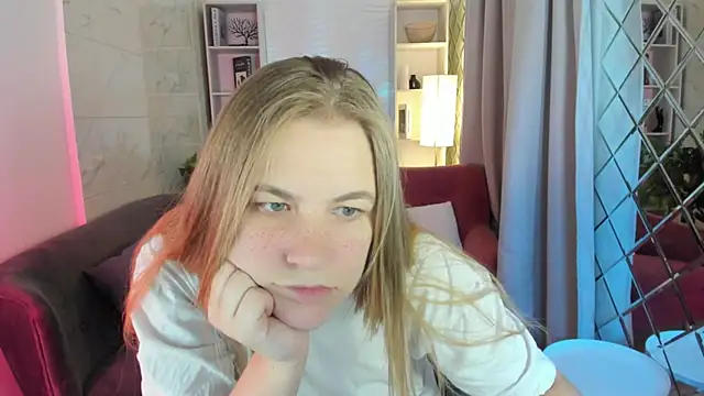 Snapshot of JadeSoft chatting on September 2025 08:54:02 PM JadeSoft online show from September 2025 08:54:02 PM