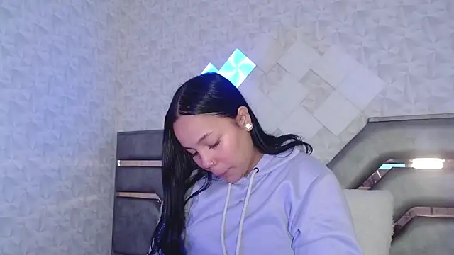 EmilyQueen3x online show from September 2025 02:06:02 PM