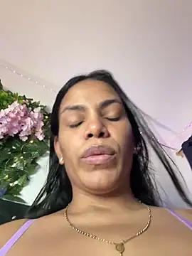 Snapshot of ArielleMillerr chatting on October 2025 05:43:01 PM ArielleMillerr online show from October 2025 05:43:01 PM