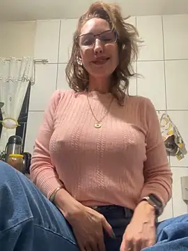 Snapshot of RAIRAsexy chatting on September 2025 01:22:02 AM RAIRAsexy online show from September 2025 01:22:02 AM