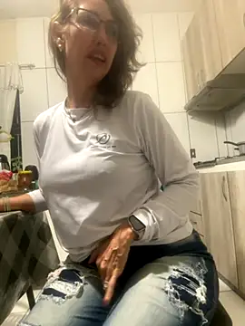 Snapshot of RAIRAsexy chatting on October 2025 02:46:02 AM RAIRAsexy online show from October 2025 02:46:02 AM