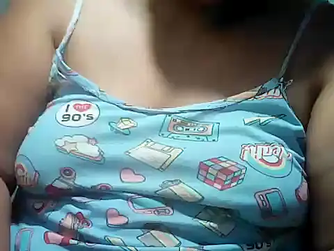 Snapshot of Sexyhorney4u chatting on April 2026 09:05:02 PM Sexyhorney4u online show from April 2026 09:05:02 PM