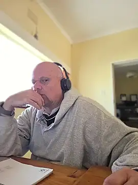 DaddyCumBumZA online show from June 2026 11:34:01 AM